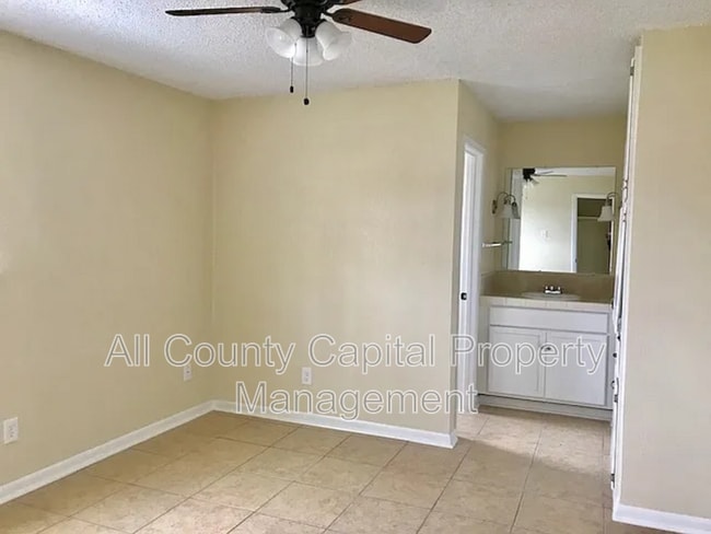 Building Photo - 1206 Bundrant Dr