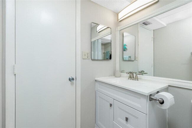 Building Photo - 1358 Rock Dove Ct