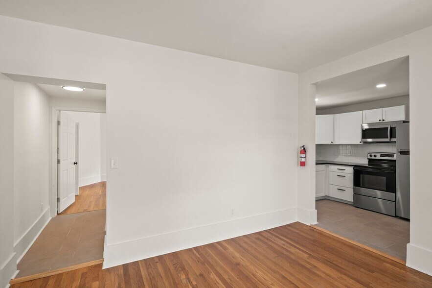 Building Photo - 1407 Clover St NW