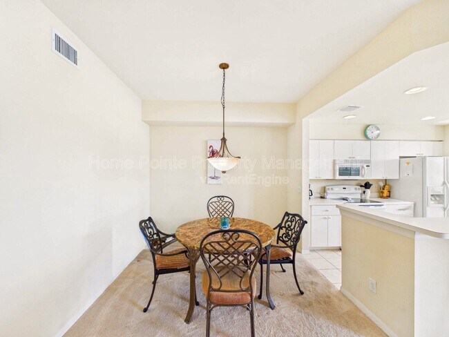 Building Photo - 20611 Country Creek Dr