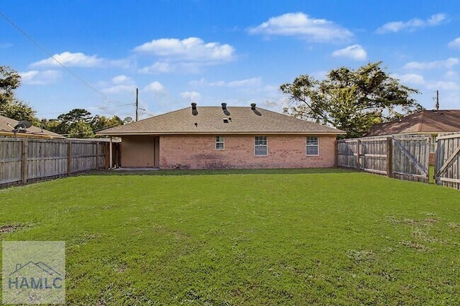 Building Photo - 1651 Latham Ct