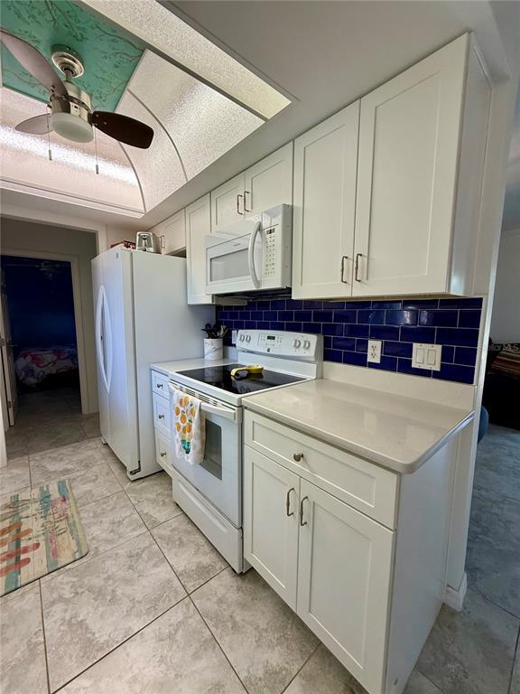 Building Photo - 2226 S Daytona Ave