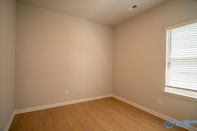 Building Photo - 22845 Dashwood Ln