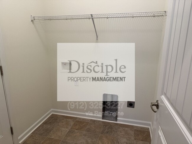 Building Photo - 20 Wesleyan Dr