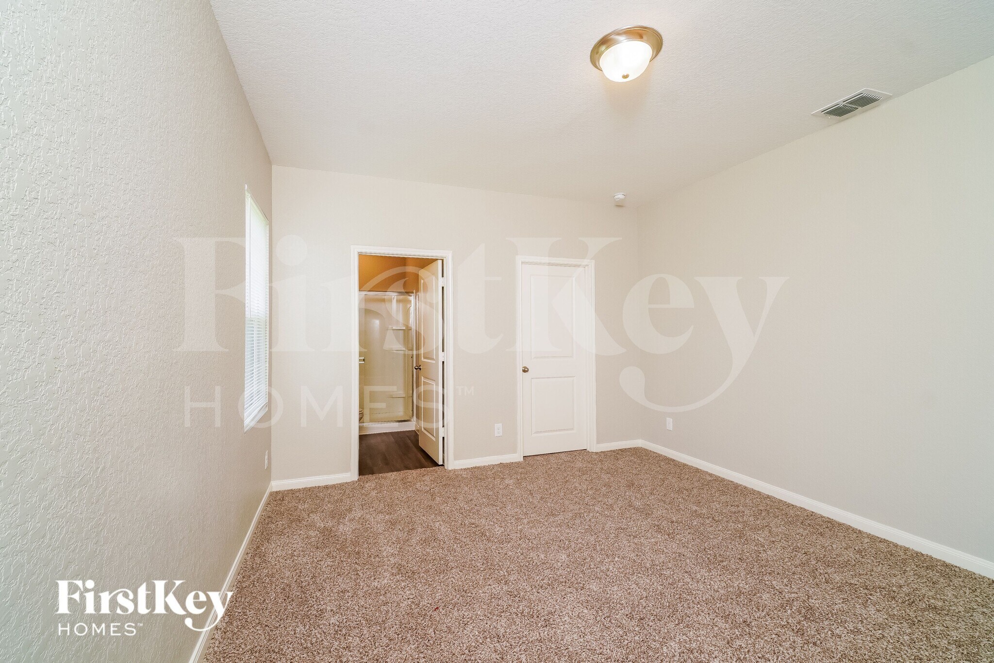 Building Photo - 13509 Sunrise Mdw