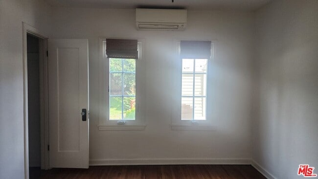 Building Photo - 1220 S Highland Ave