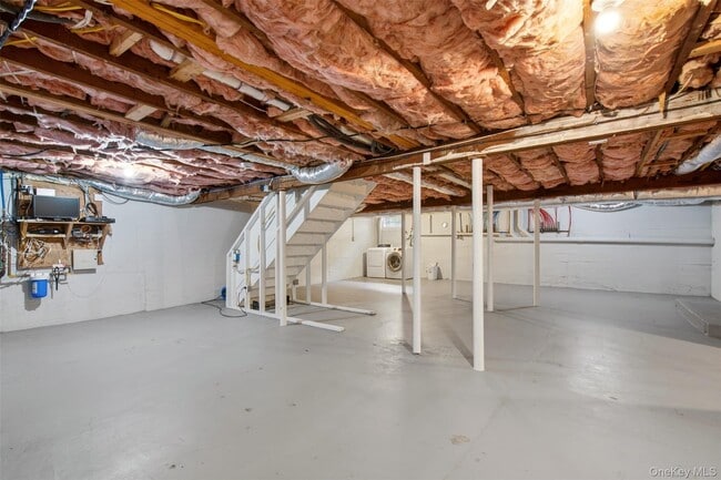 Building Photo - 65 E Rogues Path
