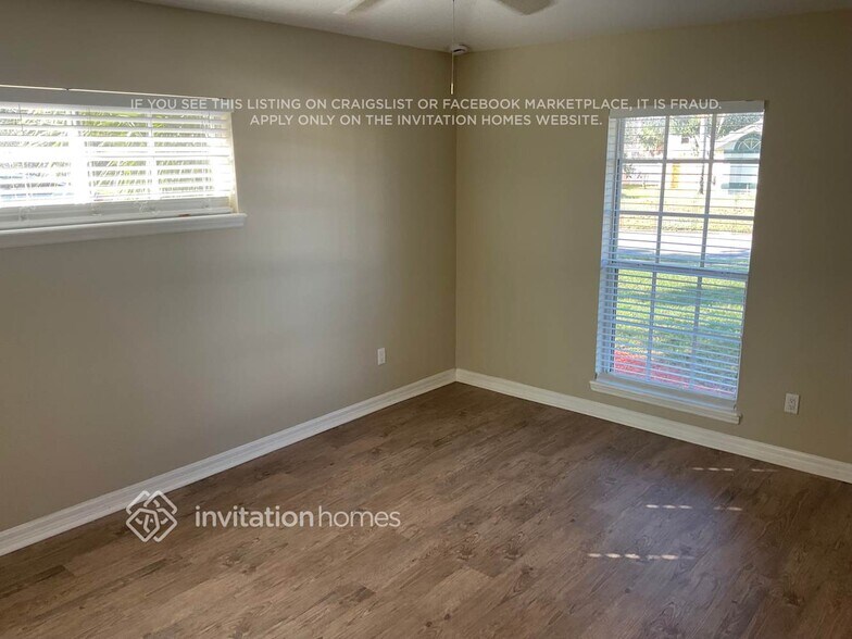 Building Photo - 127 Needlewood Loop