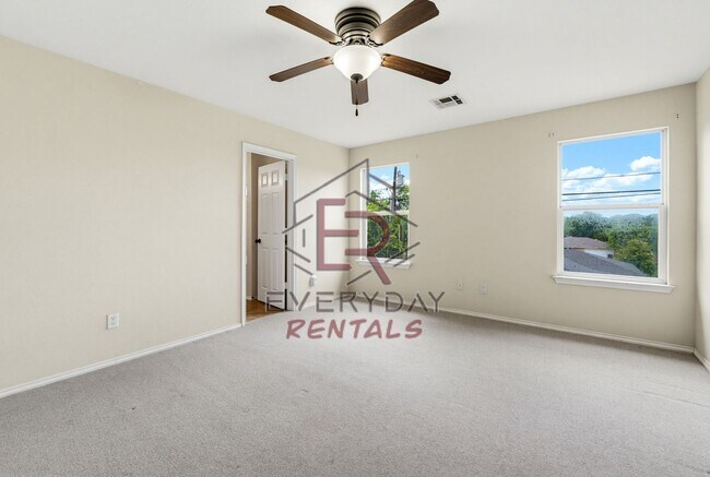 Building Photo - 2513 Haven Dr