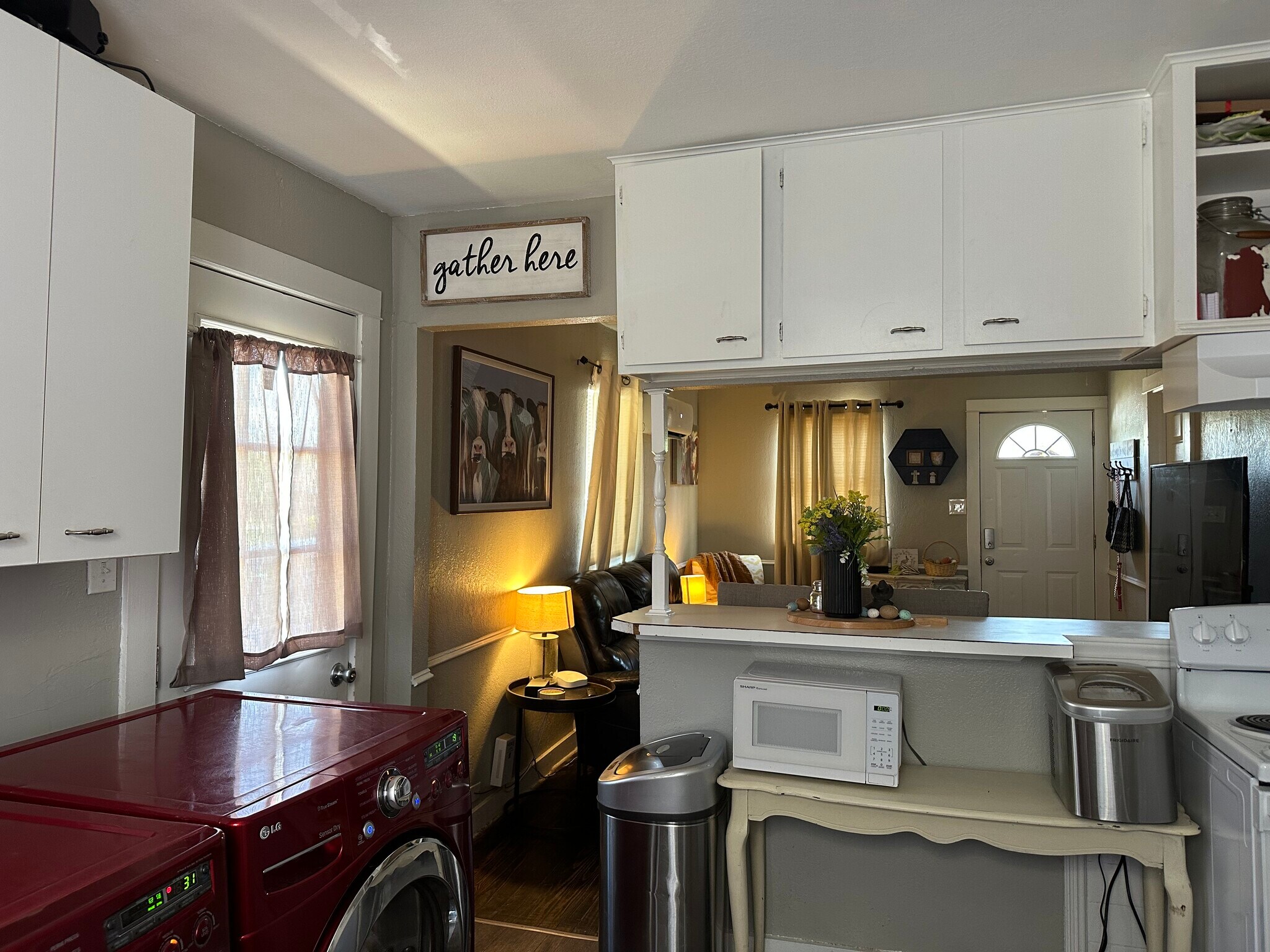 Kitchen bar - 1707 8th Ave