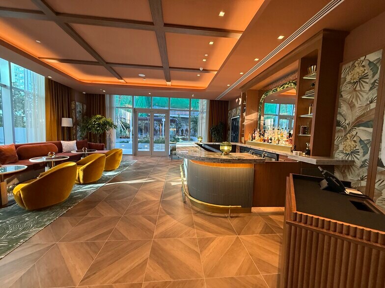 Building Photo - 77 SE 5th St