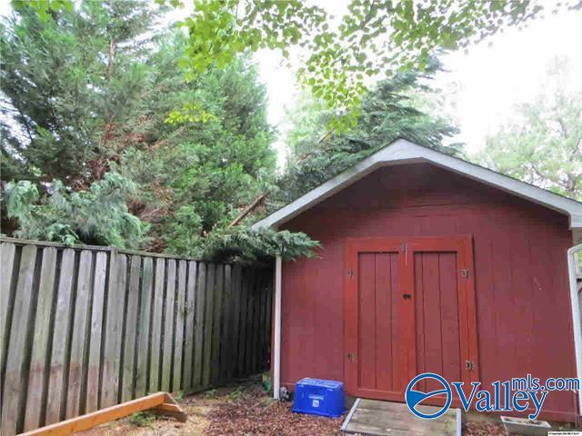 Building Photo - 111 Capote Dr