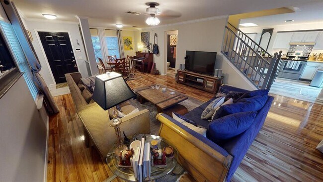 Building Photo - 6616 Piedras Blanco Dr