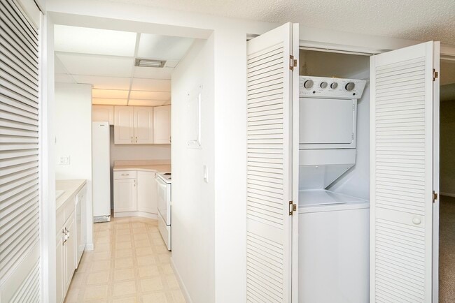 Building Photo - 22 Veronese Ct