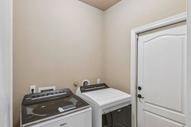 Building Photo - 13900 Ashton Woods Cir