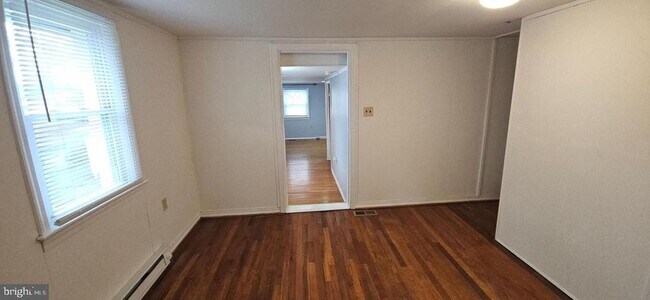 Building Photo - 1057 Foreman Ln