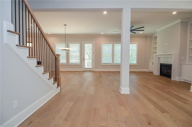 Building Photo - 3963 Enclave Wy