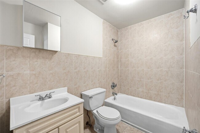 Building Photo - 144-05 Jamaica Ave