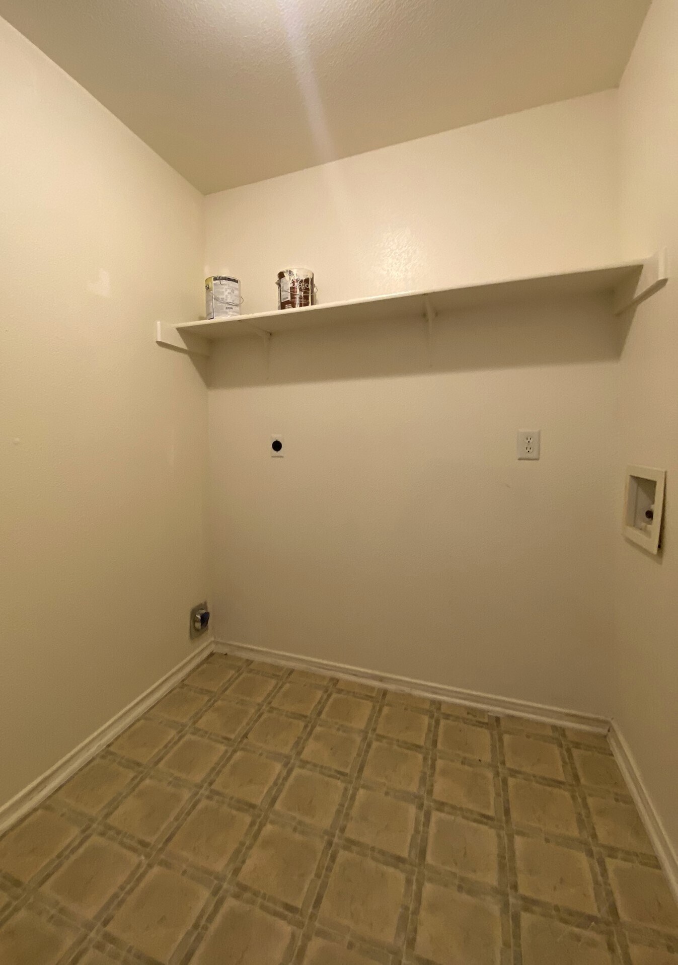 Building Photo - 4603 Hudson Dr