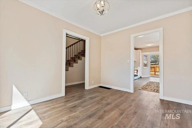 Building Photo - Renovated Nampa Home