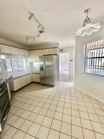 Building Photo - 19913 Villa Medici Pl