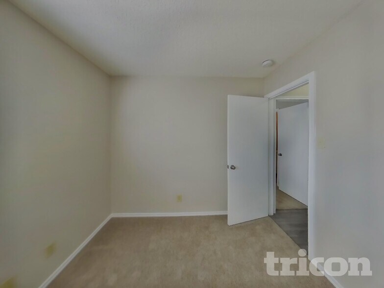 Building Photo - 6714 Barton Rock Ln