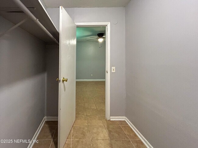 Building Photo - 1122 Woodruff Ave
