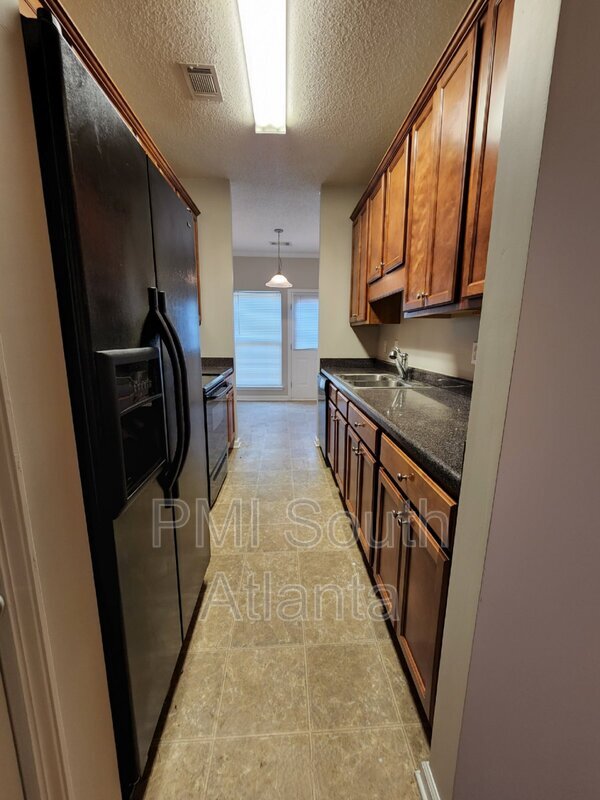 Building Photo - 176 Shenandoah Dr