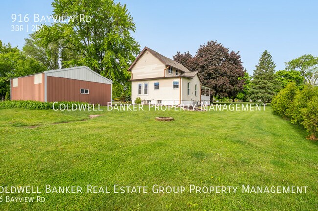 Building Photo - 916 Bayview Rd
