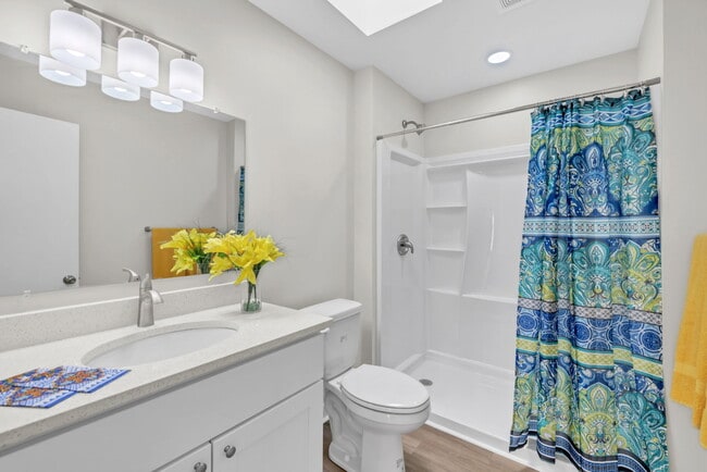 Primary Bathroom - 6 Sundance Pl