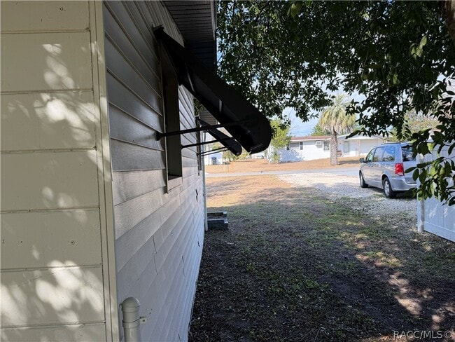 Building Photo - 7 N Jackson St