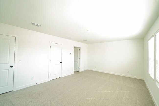 Building Photo - Coming Available!