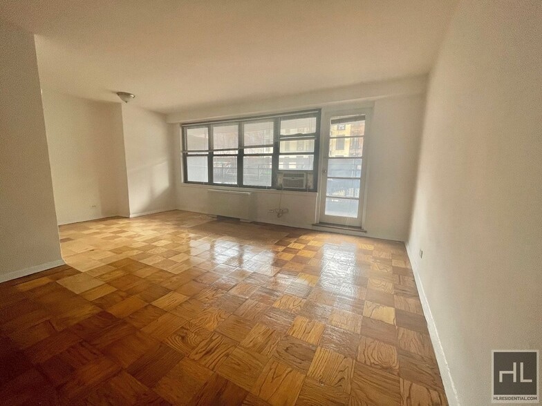 Primary Photo - East 82nd Street
