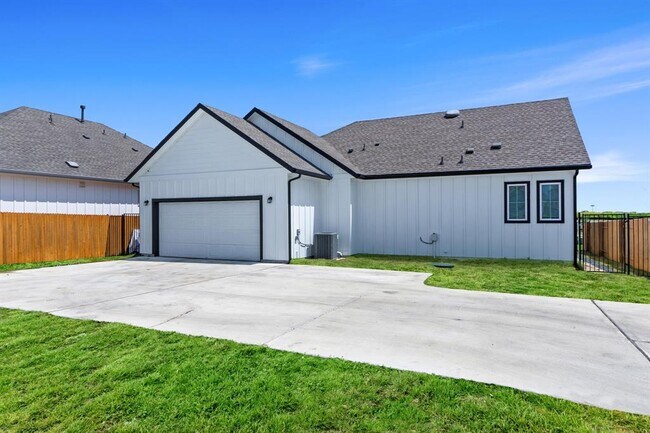 Building Photo - 8908 Apogee Blvd