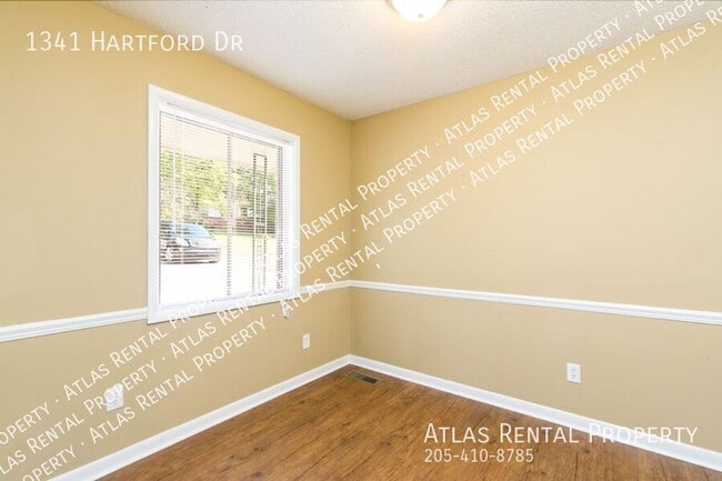 Building Photo - 1341 Hartford Dr