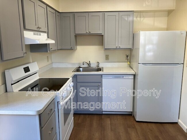 Building Photo - 1018 SW 60 Terrace