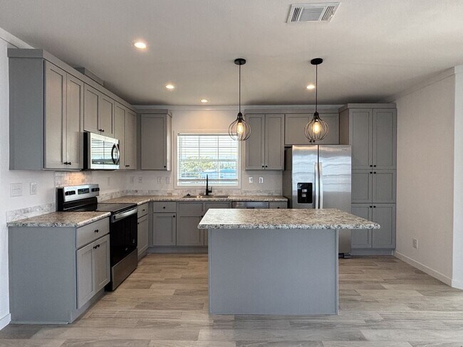 Building Photo - 5646 Blue Harbor Dr