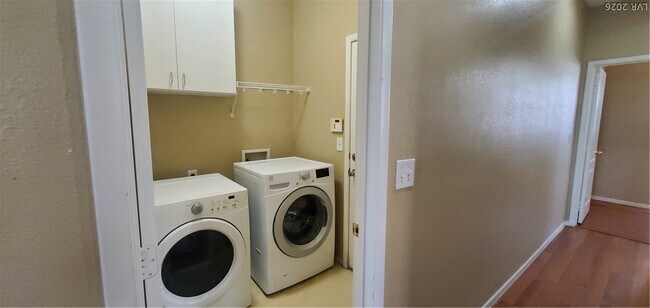 Building Photo - 3017 Hartley Cove Ave