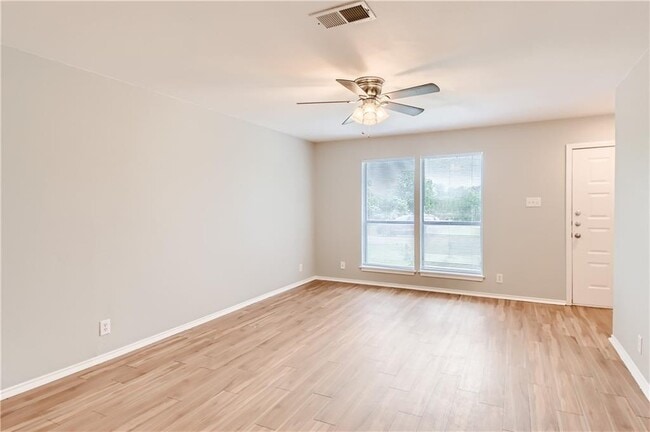 Building Photo - 2511 Cypress Ln