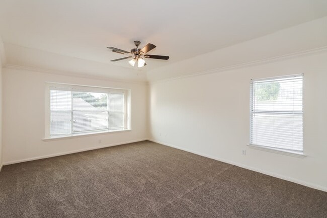 Building Photo - 1331 Blackheath Ct