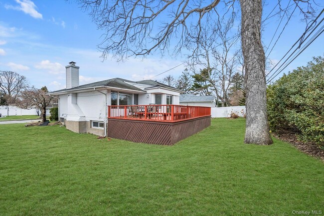 Building Photo - 16 Middle Ln