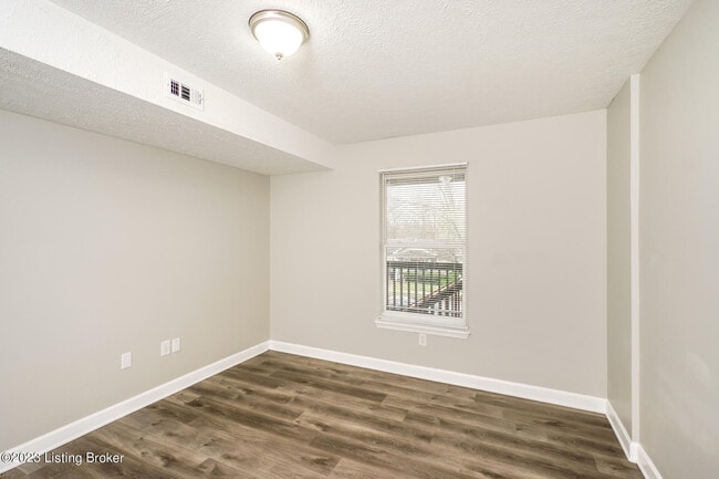 Building Photo - 2821 Rowan St