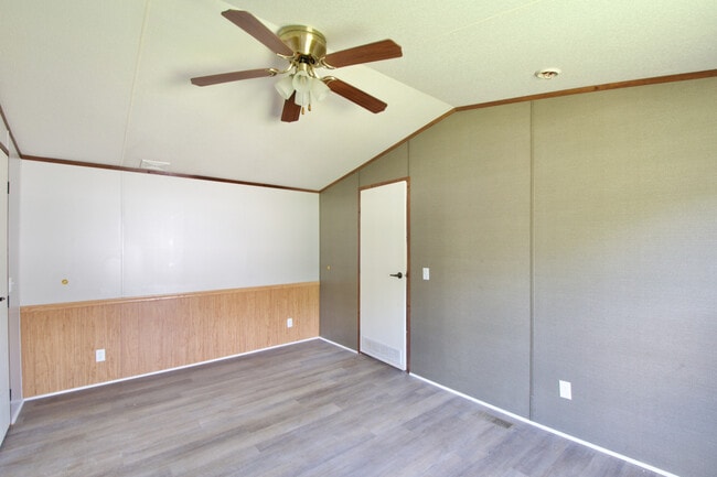 Building Photo - 34 Rabbit Run