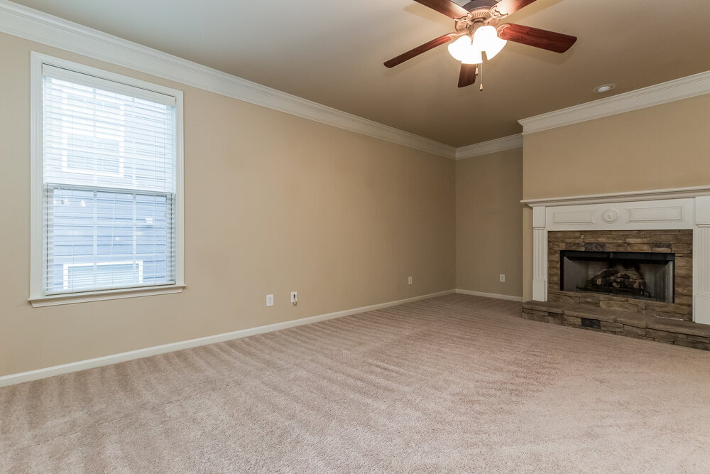 Building Photo - 3925 Village Estates Ct