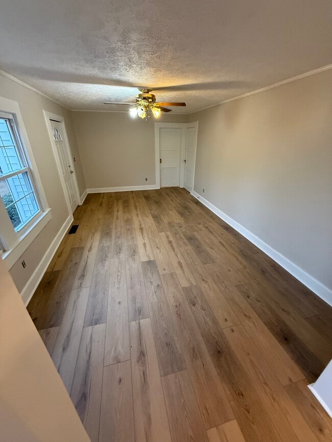 Building Photo - 163 Cleveland Ave