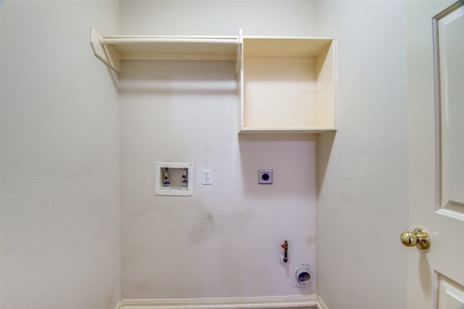 Building Photo - 20515 Spring Aspen Ln