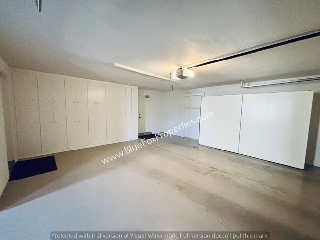 Building Photo - 8135 N Casas Way