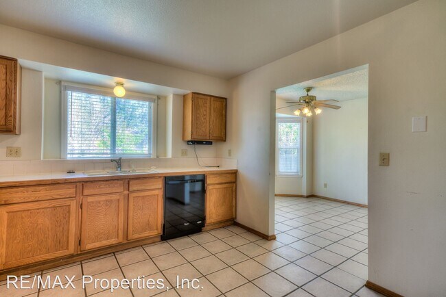 Building Photo - 3 br, 2.5 bath House - 3085 Haystack Drive