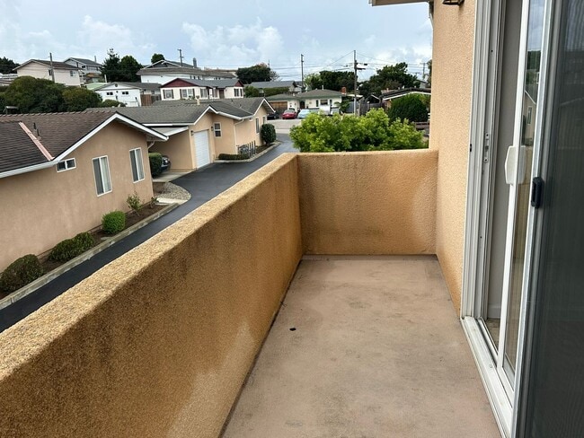 Building Photo - JEGAR562