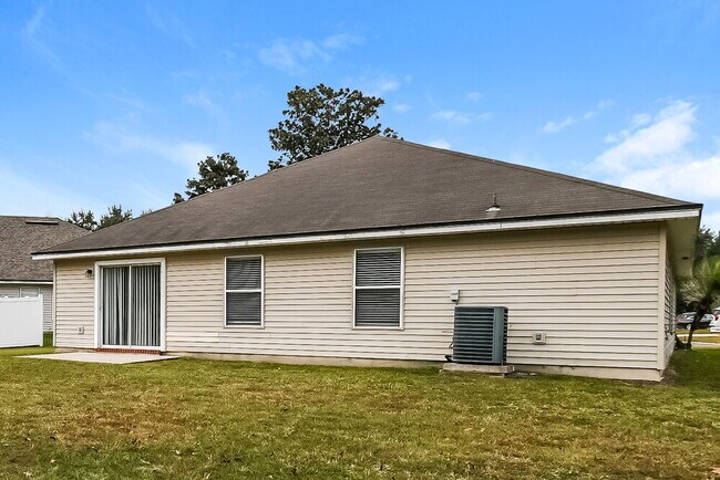 Building Photo - 2600 Creek Ridge Dr